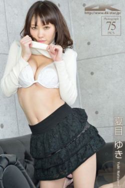 吃奶摸下中国美女